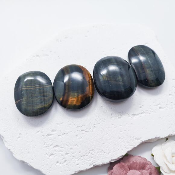 Blue Tiger Eye Palm Stone - Picture 6 of 10